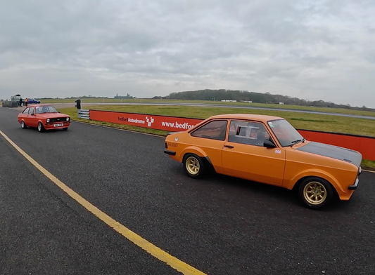 STEPHEN & LEWIS's AWESOME MK2 ESCORT TRACK CARS! 👍