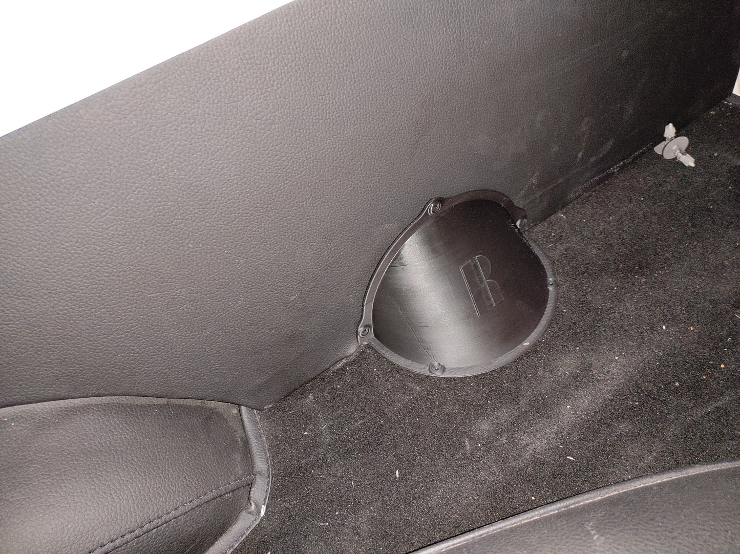 FORD ESCORT MK1 ESTATE FUEL FILLER COVER - REDESIGNED, SLA PRINTED