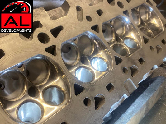 A CLOSER LOOK AT 'ESTHER'S' NEW A.L. DEVELOPMENTS CYLINDER HEAD! 👍