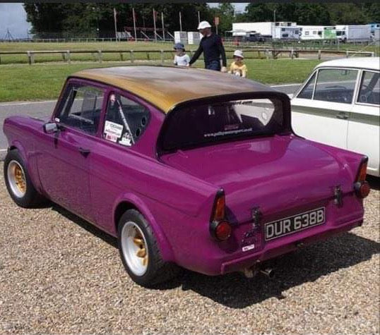 BARRY 'WAZZO' HARPER's FORD ANGLIA 105E! 😃