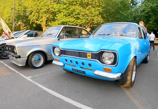 SO MANY COOL CARS IN ONE DAY!!! 😃