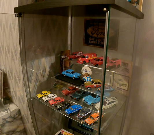 TOO MANY HOTWHEELS!! 😃