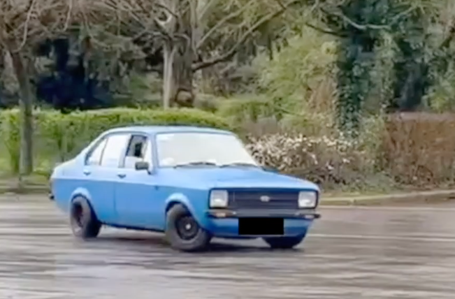 CLASSIC FORDS GO CRAZY!! 😃