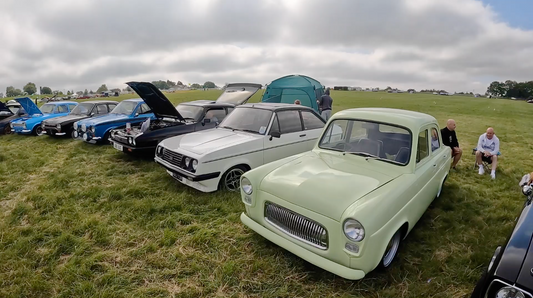 MY FIRST TIME AT THE RACES! 🏇🏻