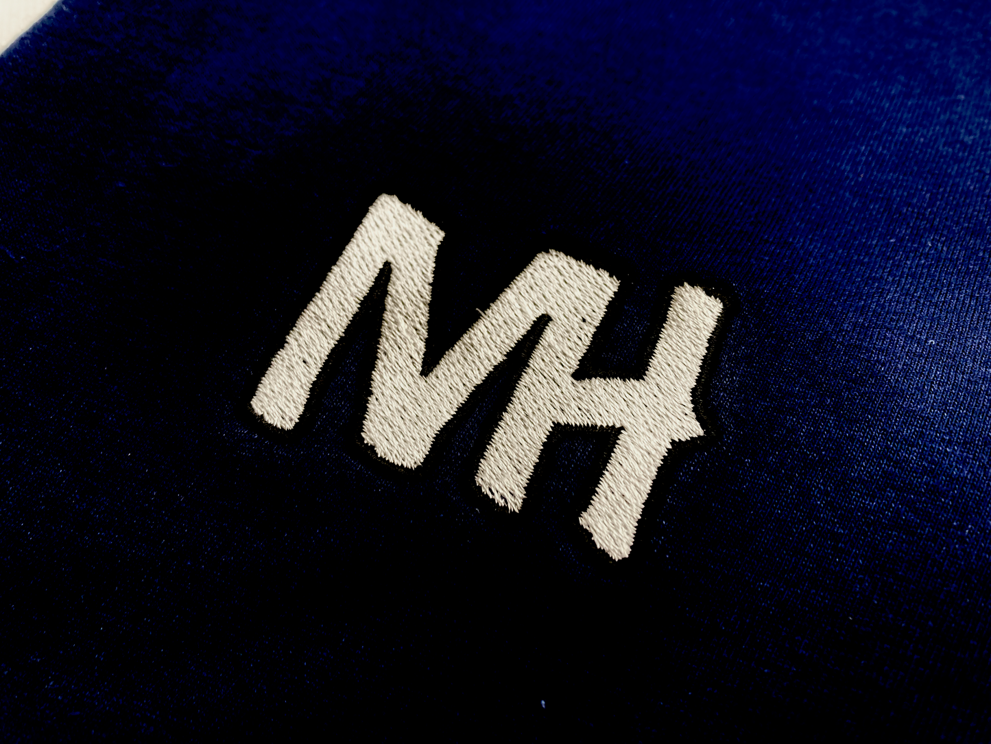 'MH' EMBROIDERED T-shirt