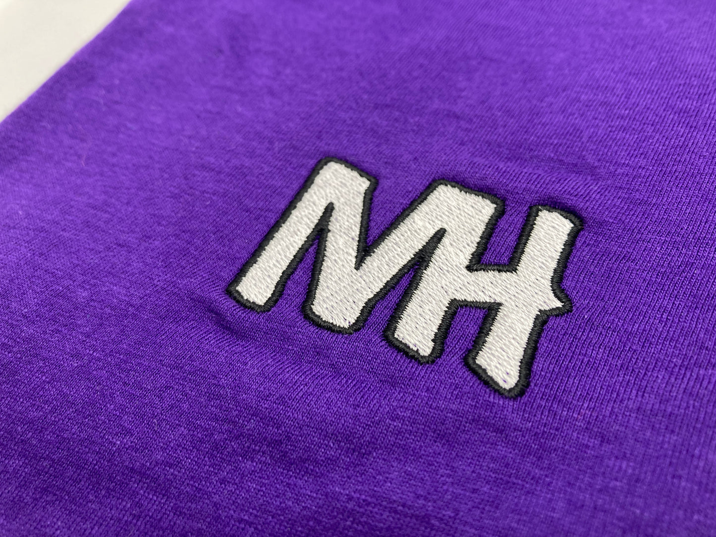 'MH' EMBROIDERED T-shirt