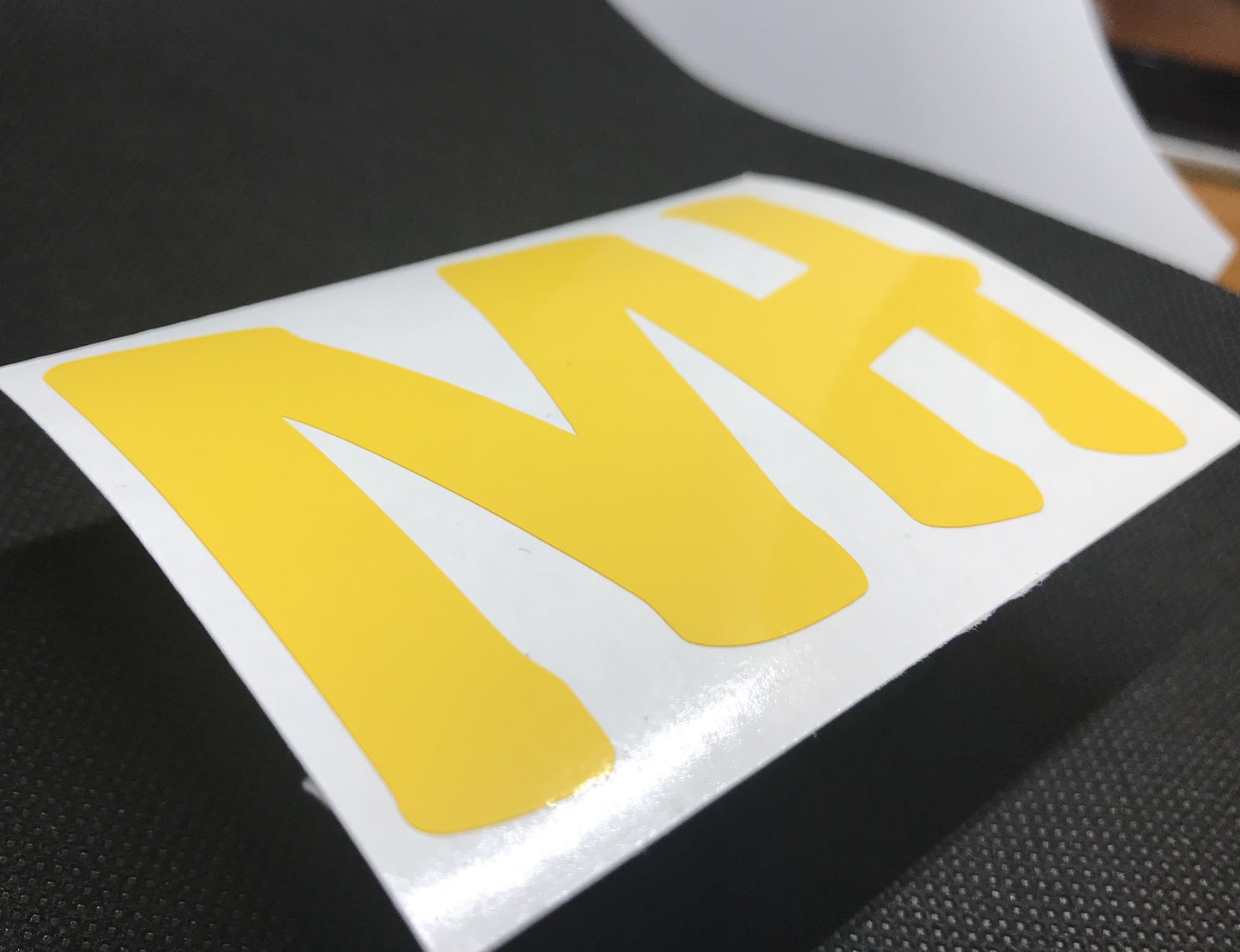 MH VINYLY DECAL *YELLOW*