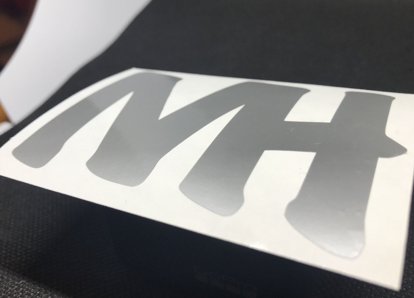 MH VINYL DECAL *SILVER*